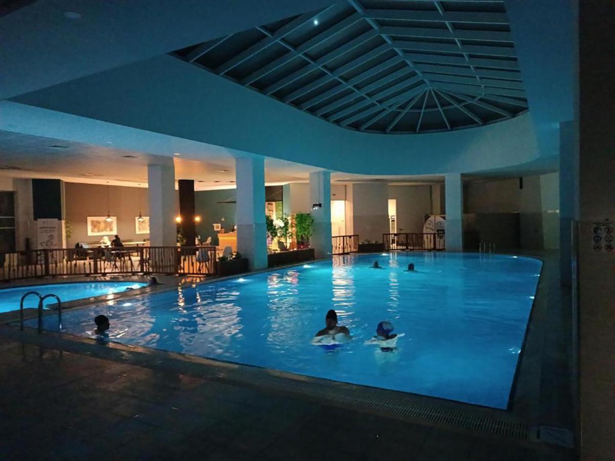 16Th Floor Sky View Condo With Pool And Fitness Szkopje Kültér fotó