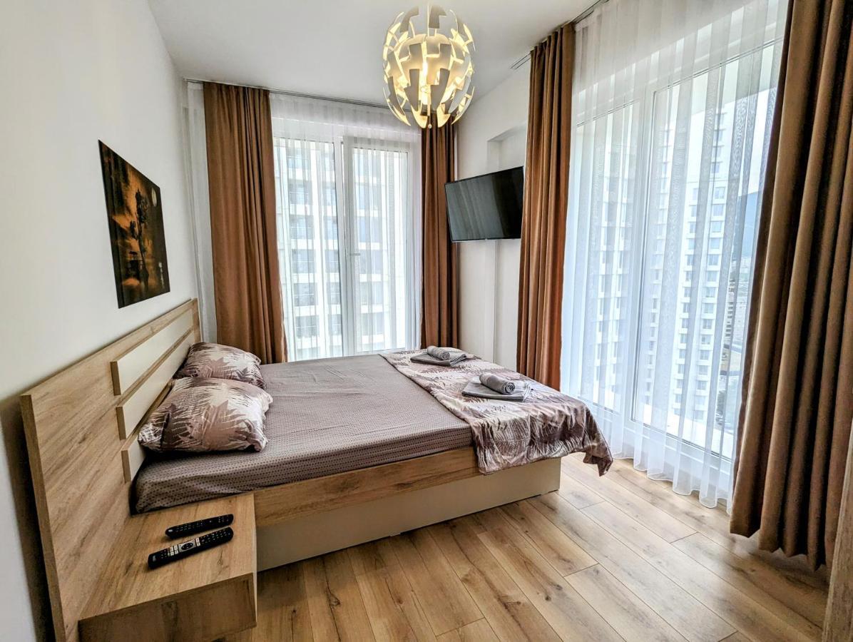 16Th Floor Sky View Condo With Pool And Fitness Szkopje Kültér fotó
